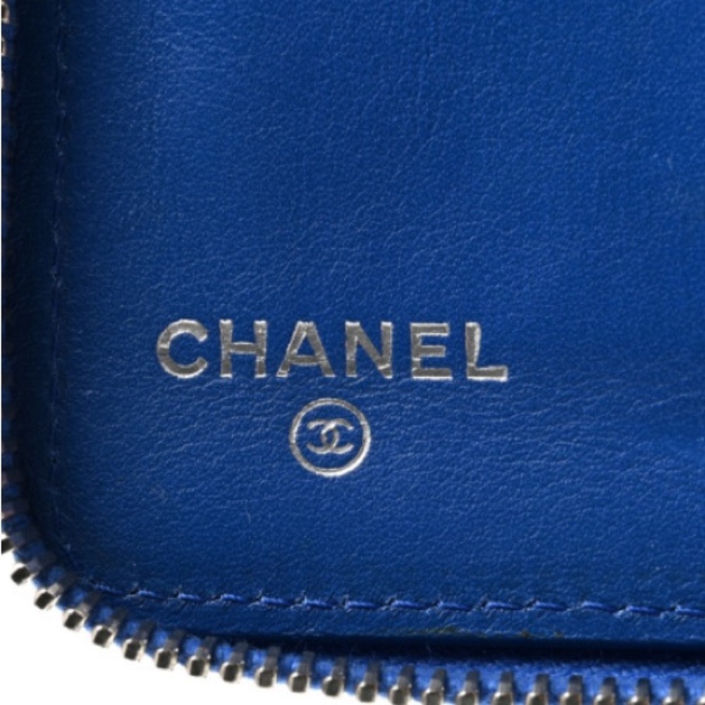 π ELECTRIC BLUE QUILTED LEATHER CHANEL ZIP AROUND ZIPPY LARGE ORGANIZER WALLET - Picture 8 of 12